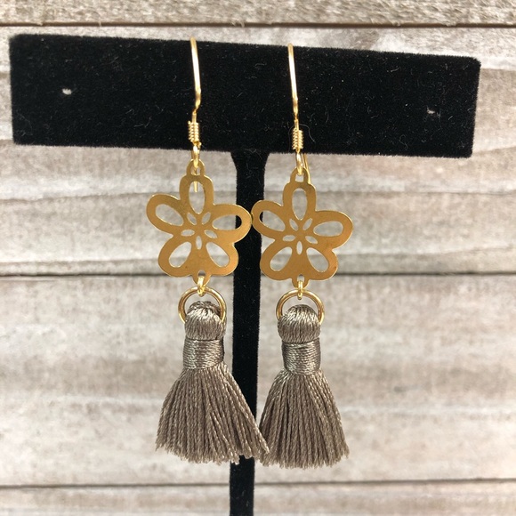 Filigree and Tassel Earrings - Picture 4 of 6
